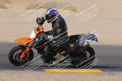 media/Oct-08-2022-SoCal Trackdays (Sat) [[1fc3beec89]]/Turn 9 Inside (10am)/